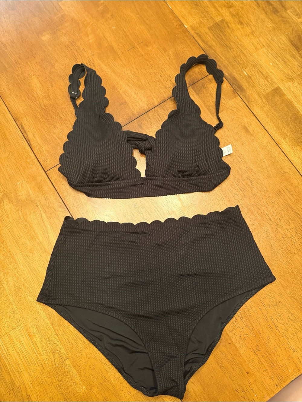 Aerie size Large Waffle Pattern Black Swimsuit